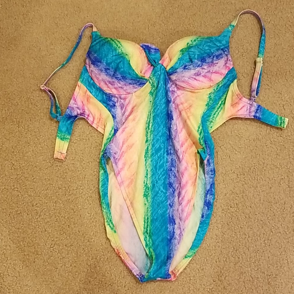 Bathing suit